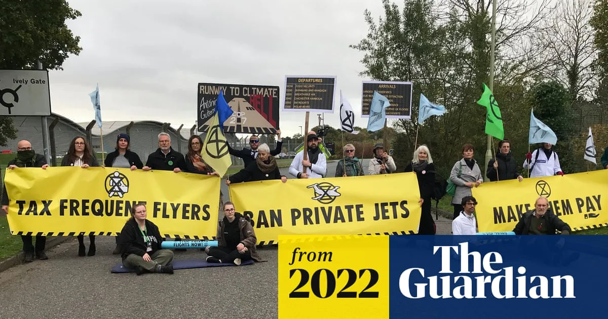 Climate Activists Block Private Jet Airports in Coordinated Cop27 Protest