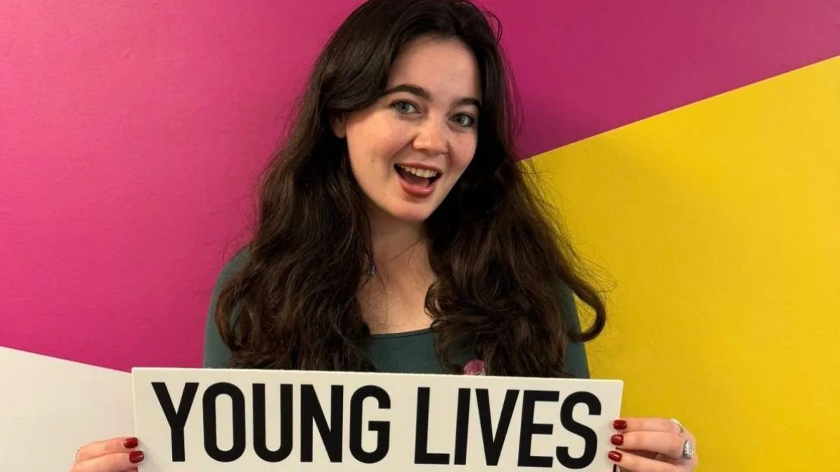 Bleeding Gums Could Be Sign of Leukaemia, Young Woman Warns