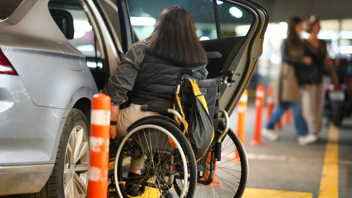 Blue Badge Holders Face £1,000 Fine for Letting Family Use Permit