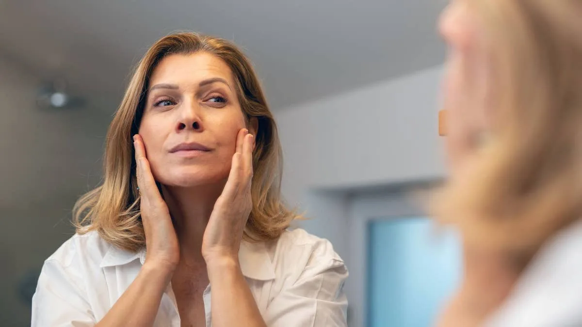 Expert Tips to Prevent Facial Sagging and Jowls