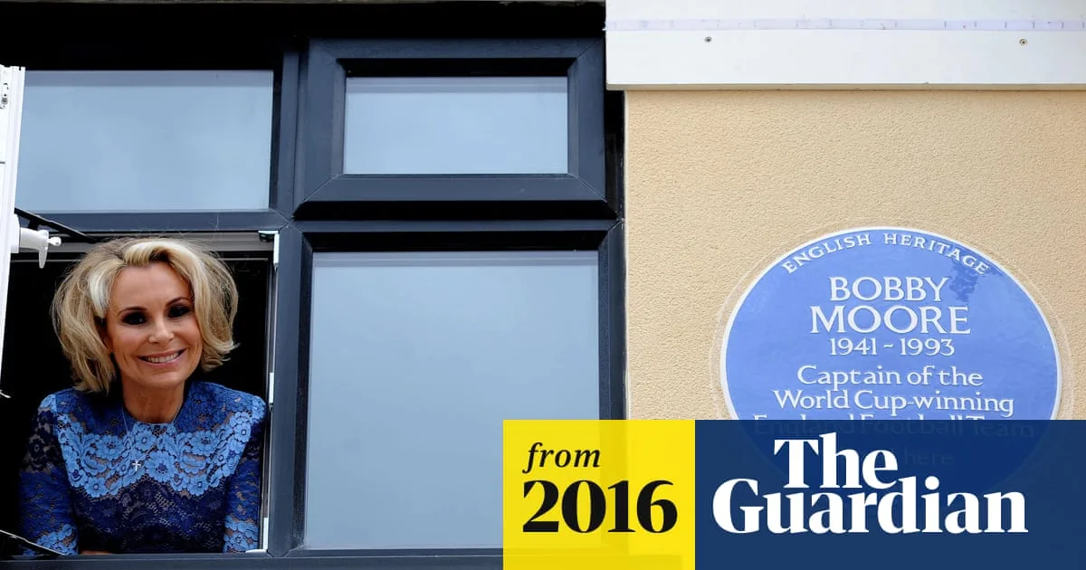 Bobby Moore's Childhood Home Receives English Heritage Blue Plaque