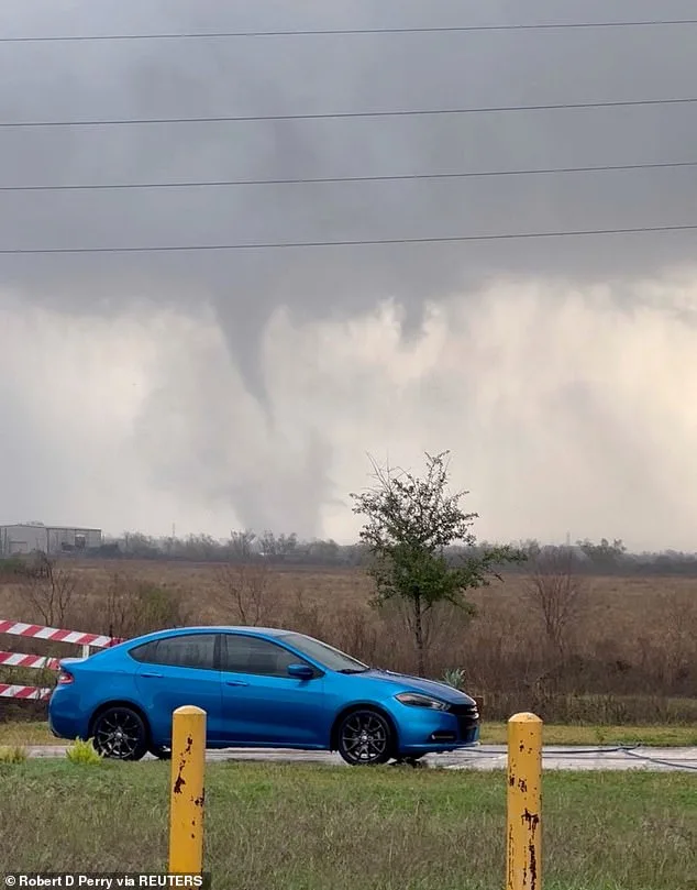 Rare December Tornadoes Tear Through Southern US, Killing Two