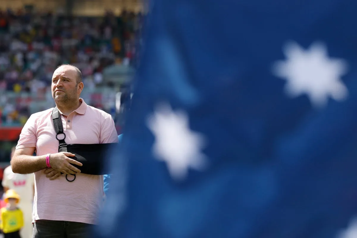 Bondi Hero Charged with Assault on Father Amid Family Dispute Over Fundraiser