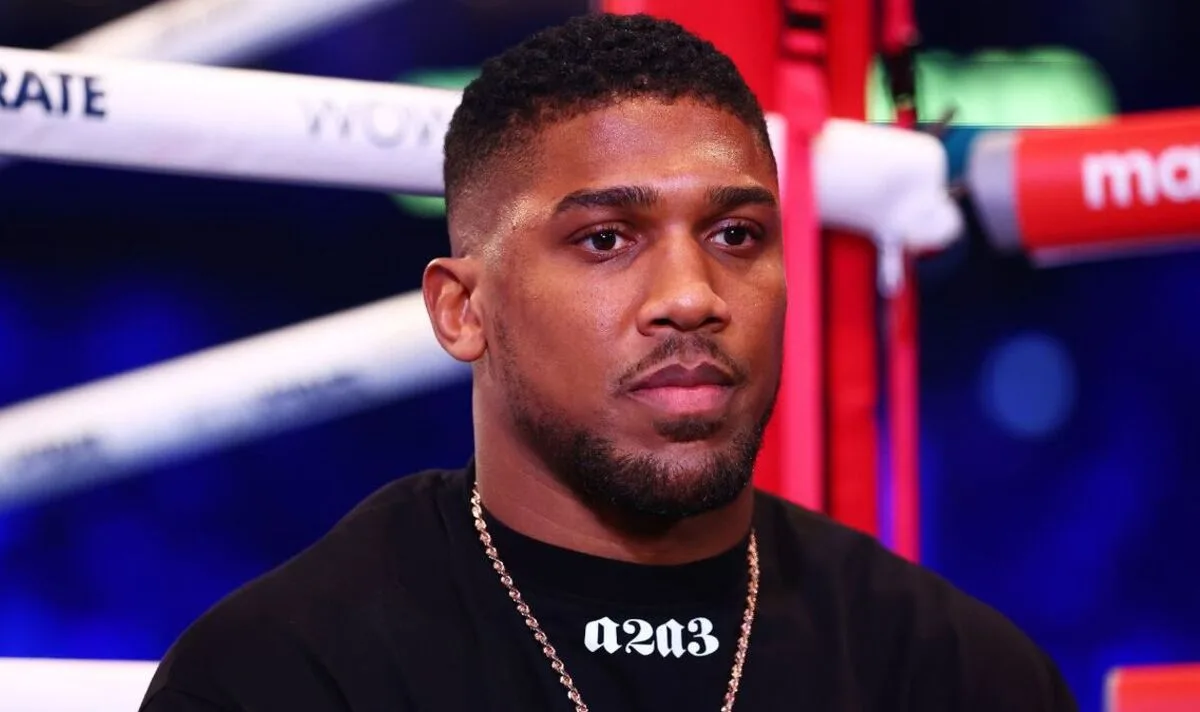 David Price Urges Anthony Joshua to Snub US Trainers and Stay in UK