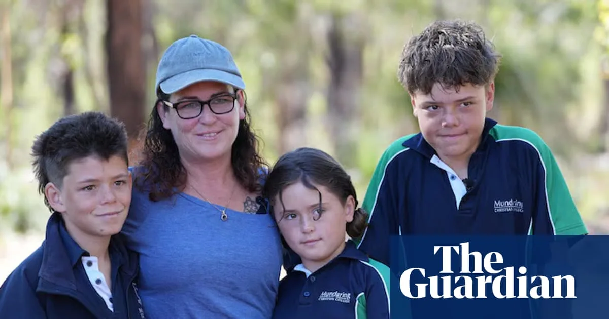 ‘Superhuman’ Teen Swims Four Hours to Rescue Family in Western Australia