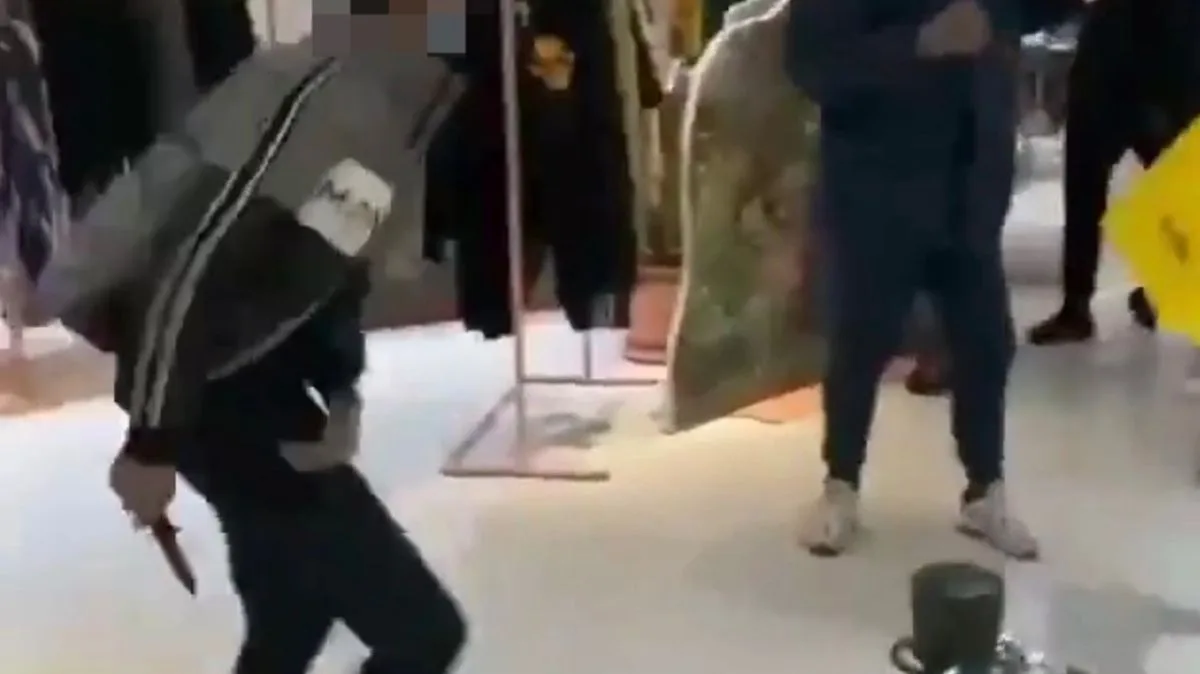 Seven Arrested After Knife Brawl at Selfridges on Oxford Street