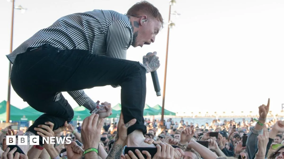 EU Blames UK for End of Visa-Free Music Tours