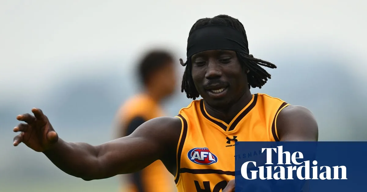 AFL Investigates Racist Abuse Sent to Hawthorn's Mabior Chol
