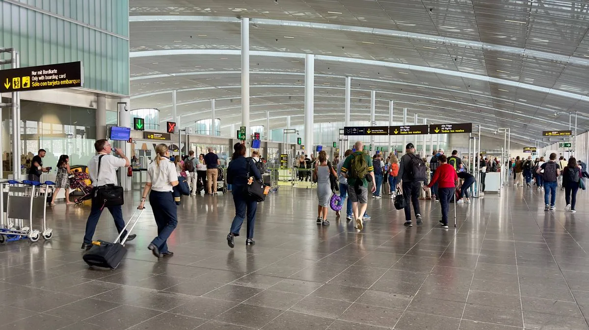 Brit Breezes Through New EES in 30 Seconds at Tenerife