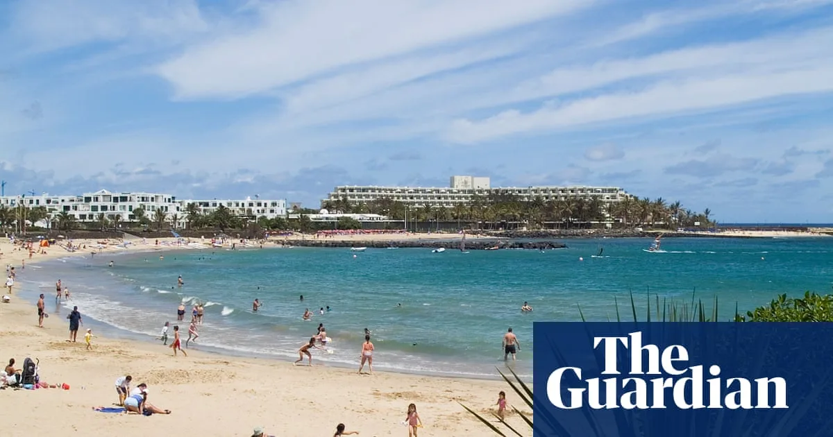 Briton dies in Lanzarote balcony fall, another critical