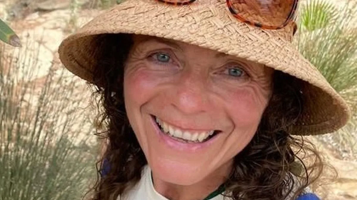 British Postwoman Killed by Freak Wave After Earthquake in Tenerife