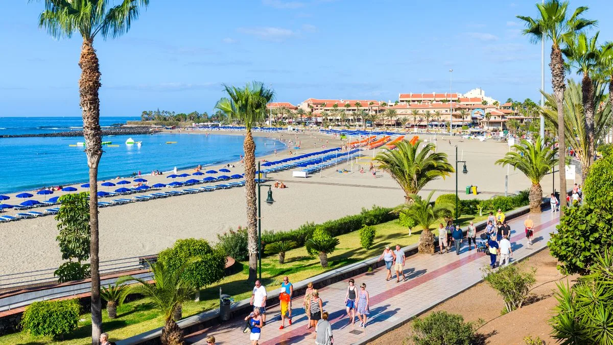 British Man Dies in Tenerife Nightlife Brawl; 23-Year-Old Detained