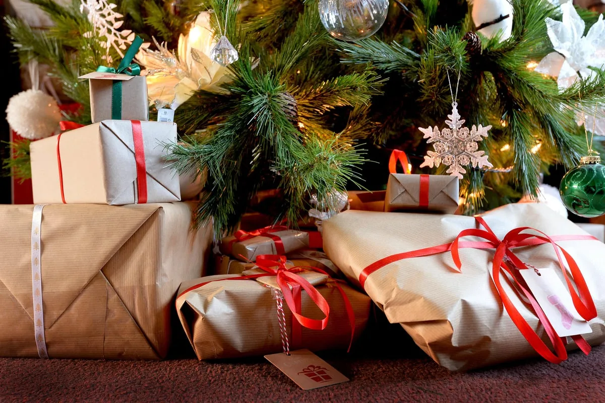 Brits Cut Christmas Spending By 100 Amid Cost Crisis
