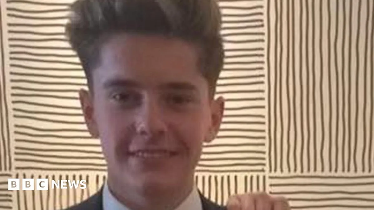Third British Tourist Dies in Balcony Fall at Magaluf Complex
