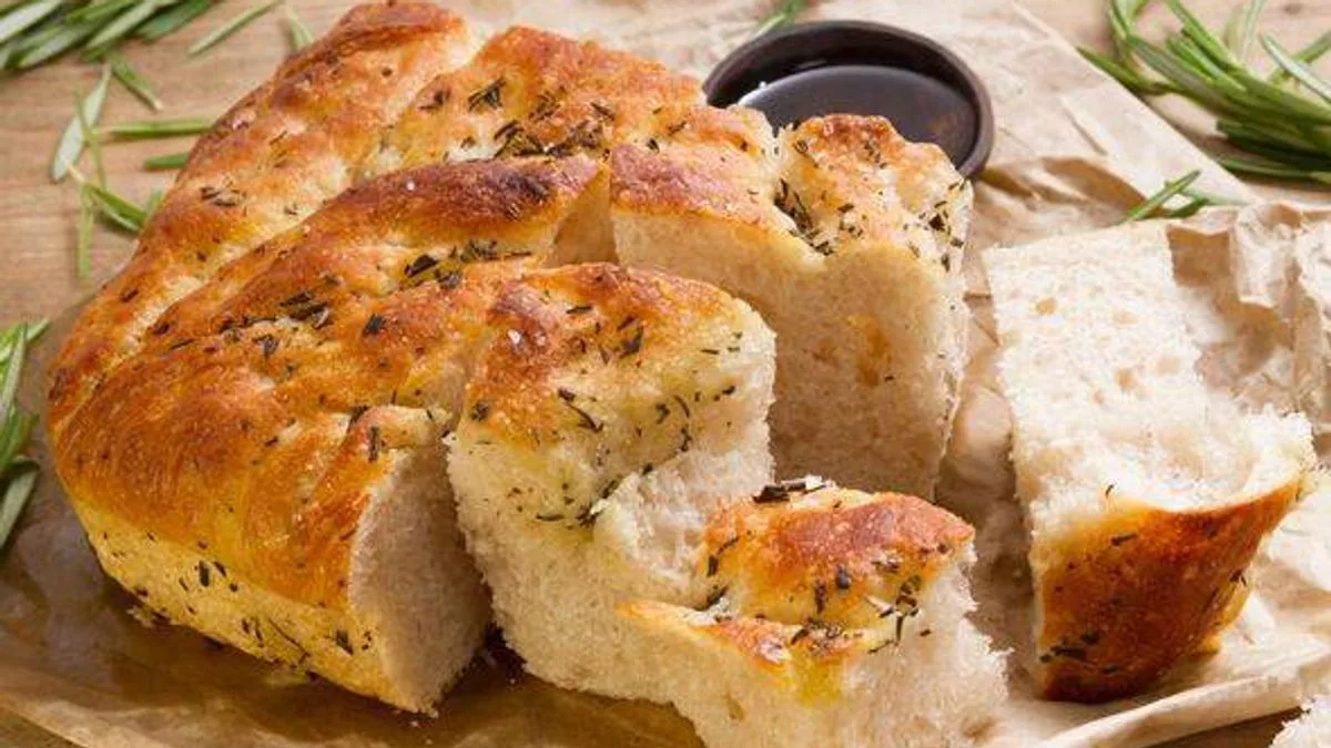 Brits Swap Coleslaw for Olives in Picky Season Makeover