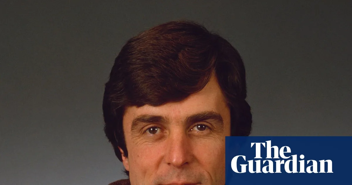 Broadcaster John Stapleton Dies at 79: From Watchdog to War Zones
