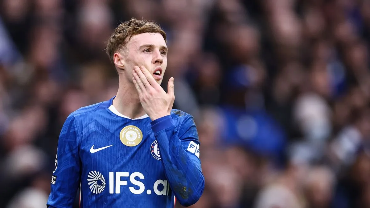 Lee Sharpe: Cole Palmer Could Replace Bruno Fernandes at Manchester United