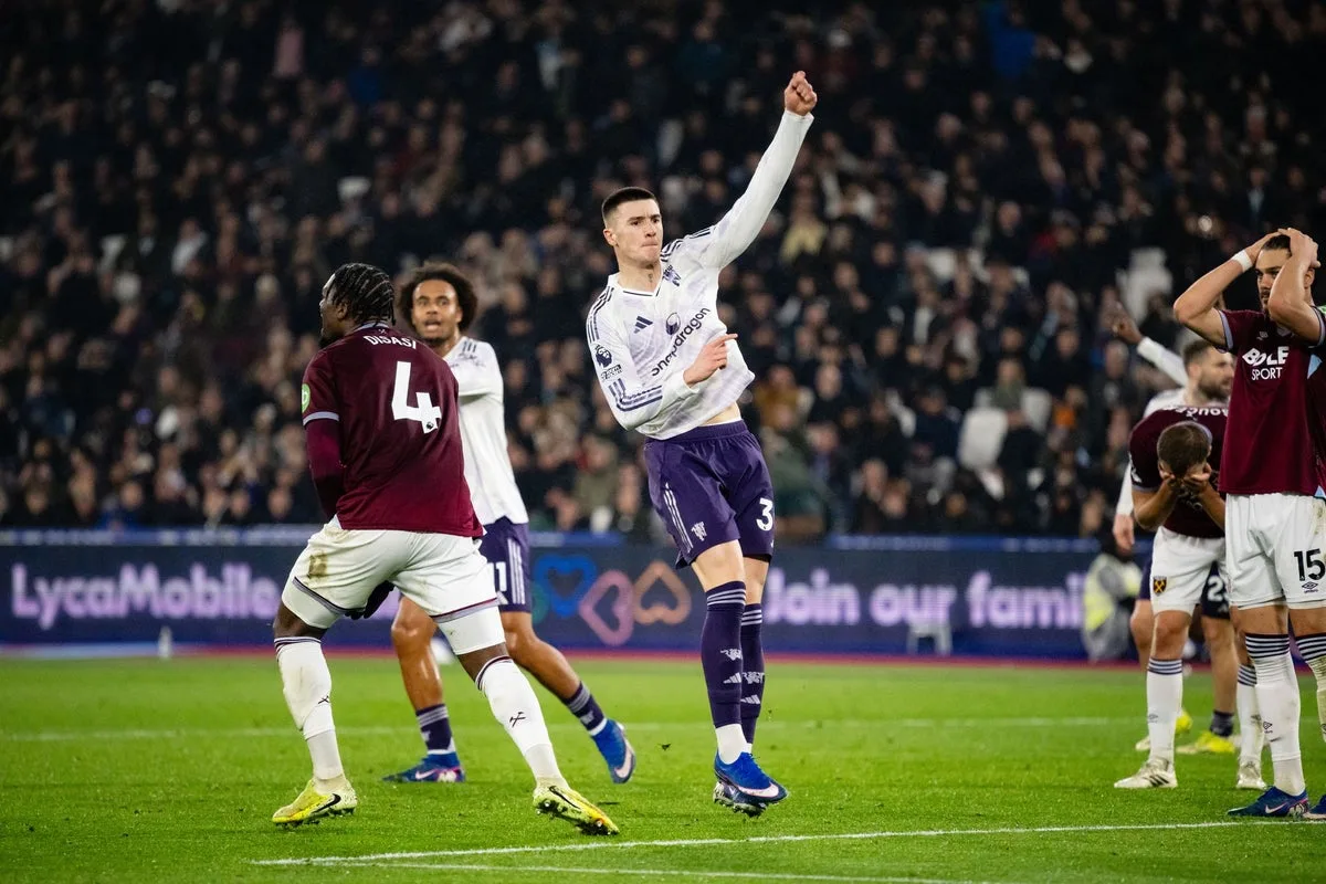Nicky Butt Praises Man Utd Mindset, Backs Top Four Finish