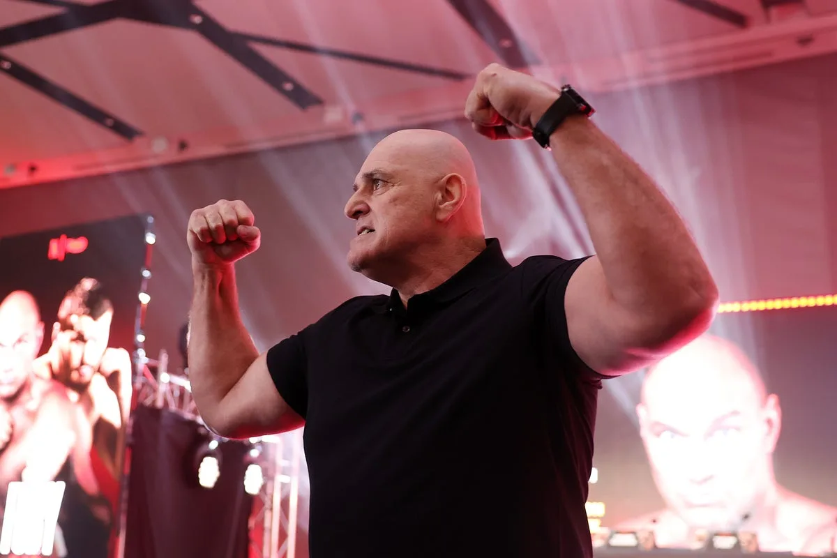 Carl Froch Calls Out John Fury For Fight After Rant