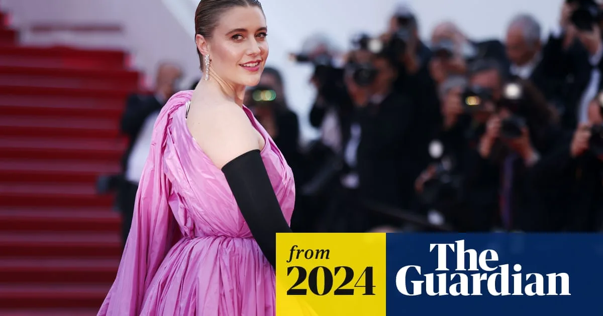 Couture Creases: How Fashion Is Embracing the Wrinkled Look