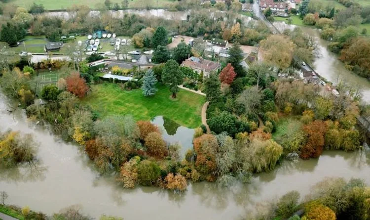 George and Amal Clooney’s £9m Home Flooded as Thames Overflows
