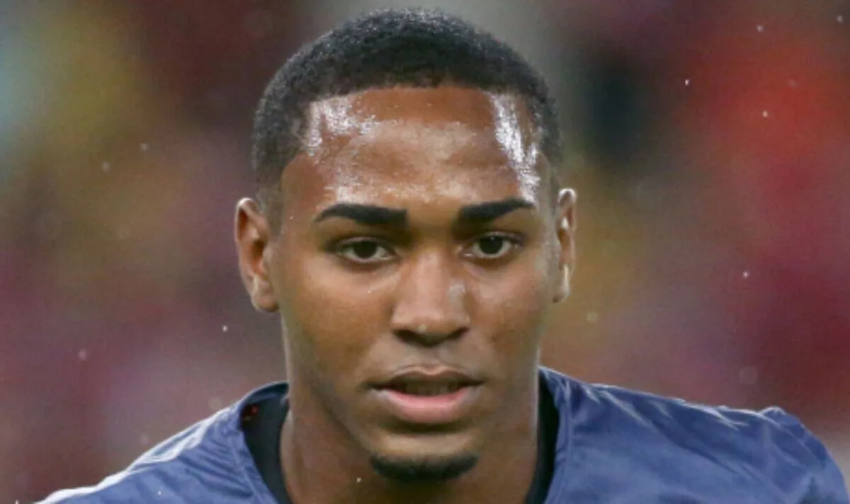 Chelsea and Man Utd in £43m Race for Brazilian Teen Lorran