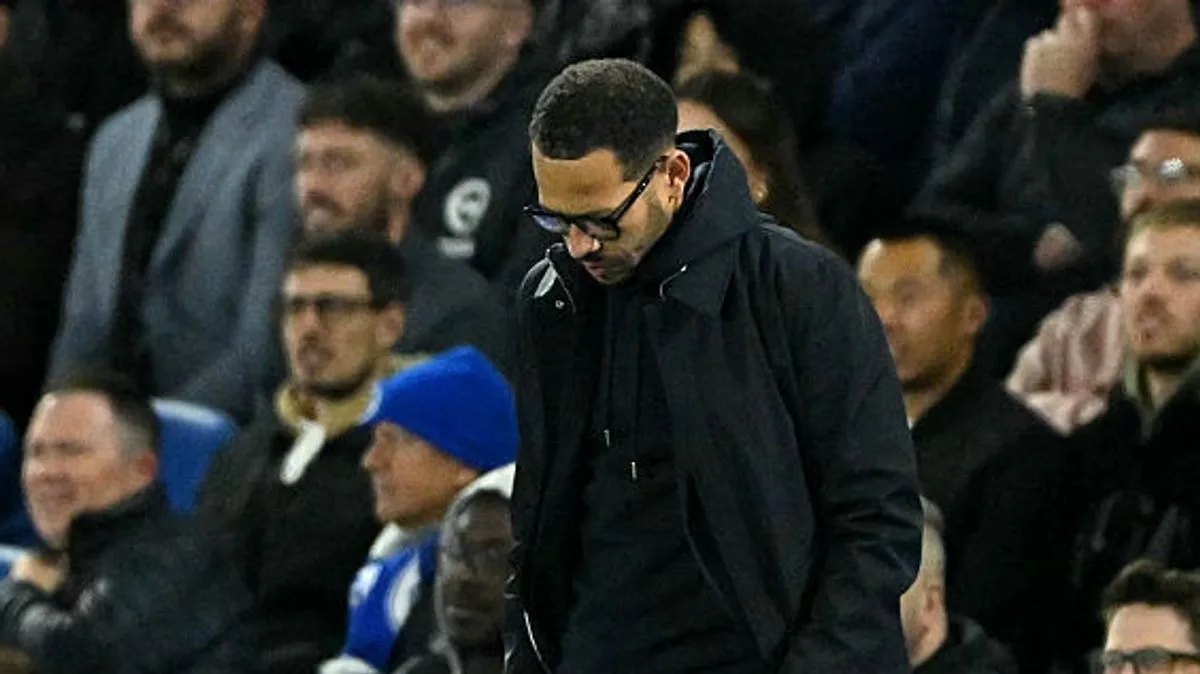 Chelsea Fans Turn on Rosenior After Brighton Humiliation
