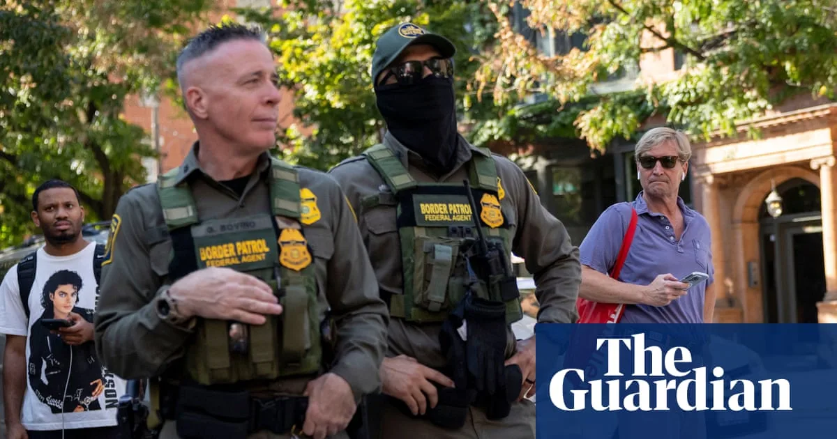 ICE Agents Clash with Protesters in Chicago Suburb Amid Immigration Crackdown