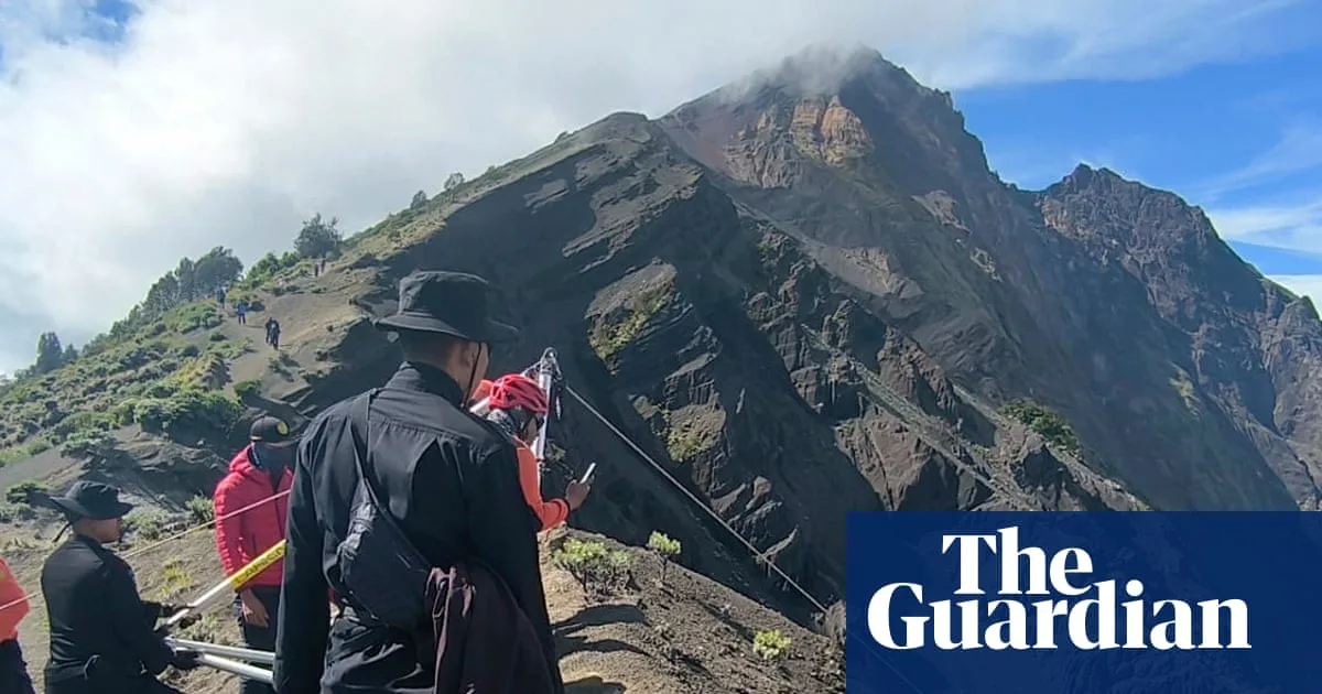 Brazilian Hiker Dies After Fall on Indonesian Volcano