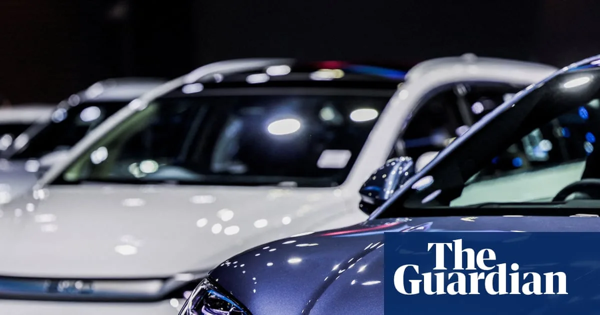 Chinese Carmakers Surge as UK Auto Market Struggles