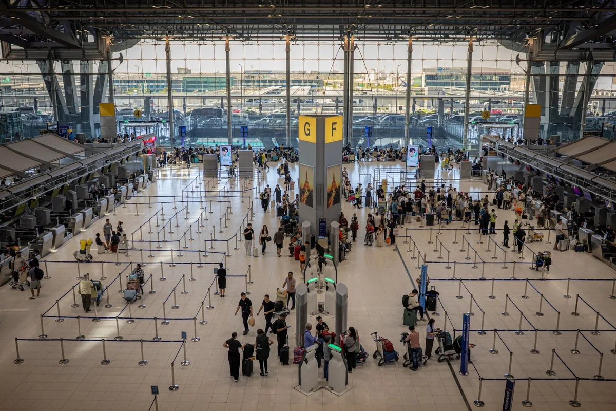 Chinese Tourist Banned for Life Over Airport Gate Damage