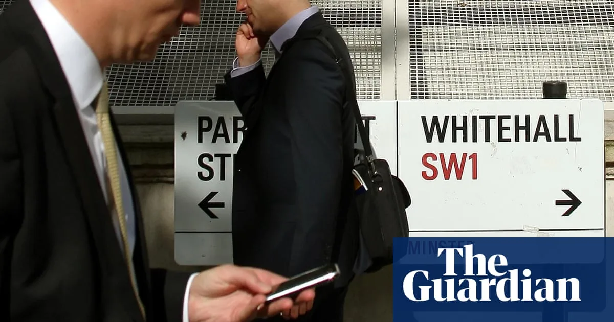 Civil Service Graduate Talent Scheme Failing, Warns Report