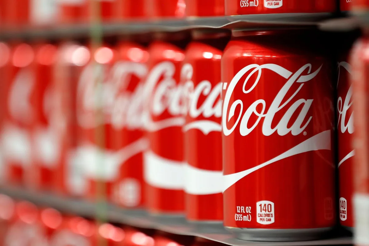 Coca-Cola to Use Cane Sugar in UK Amid Trump Praise