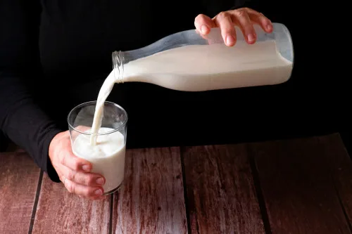 Cold Hands and Feet May Signal Vitamin B12 Deficiency