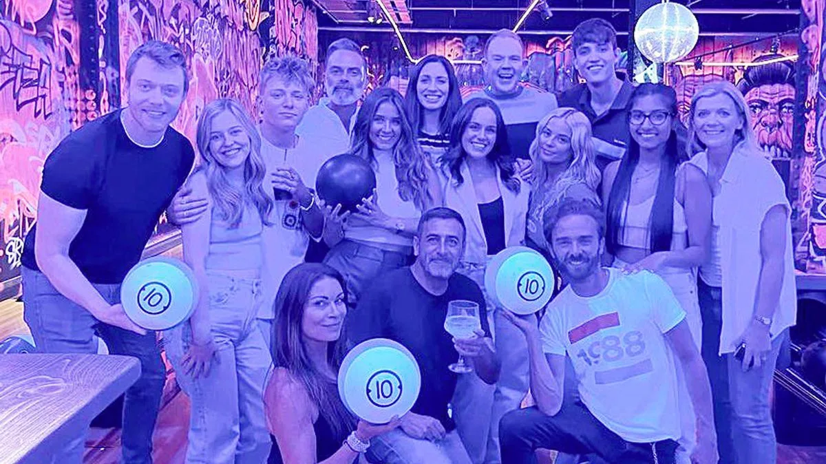 Coronation Street Stars Enjoy Bowling Night Out in Manchester