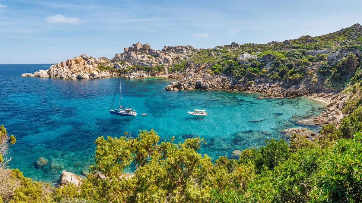 Five Countries Paying Britons to Move There in 2026