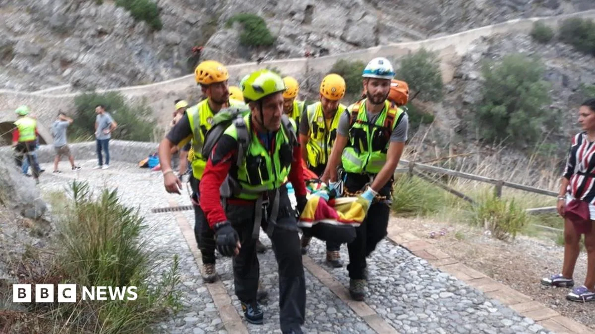 Ten Hikers Killed in Flash Floods in Southern Italy
