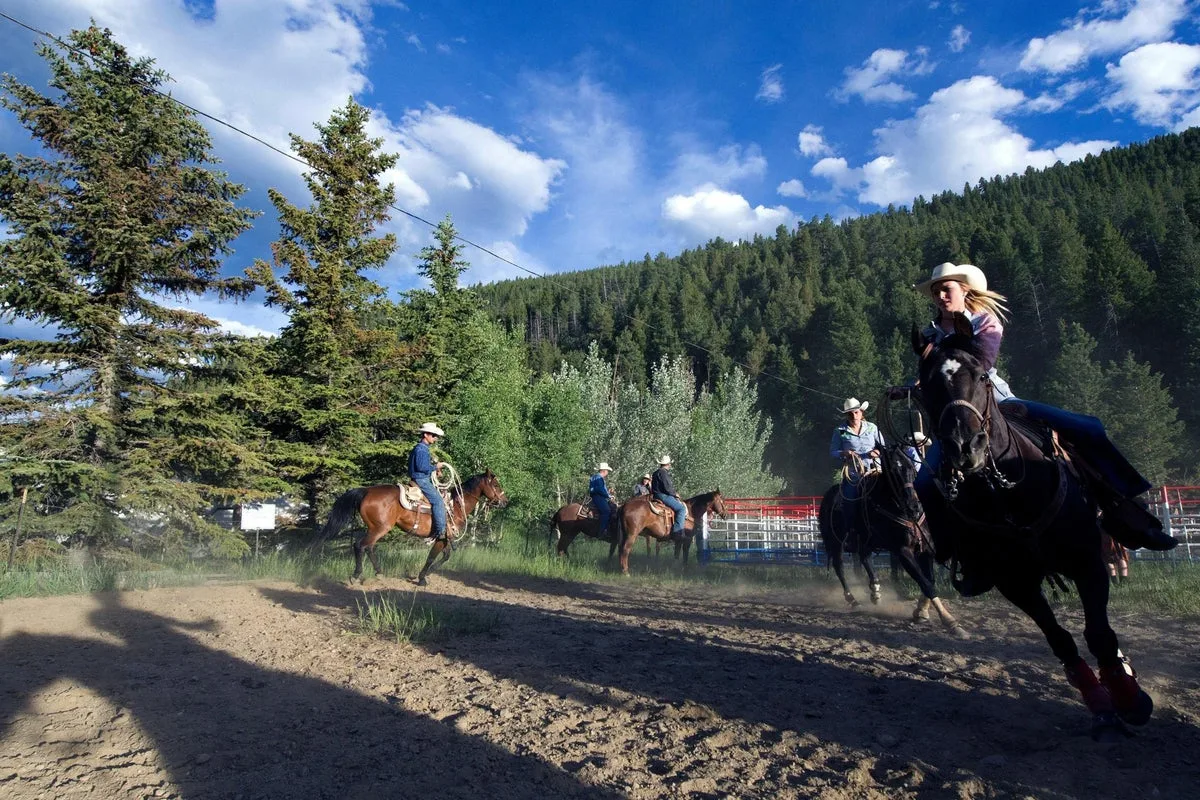Cowgirl Revolution: Women Transforming American Ranching