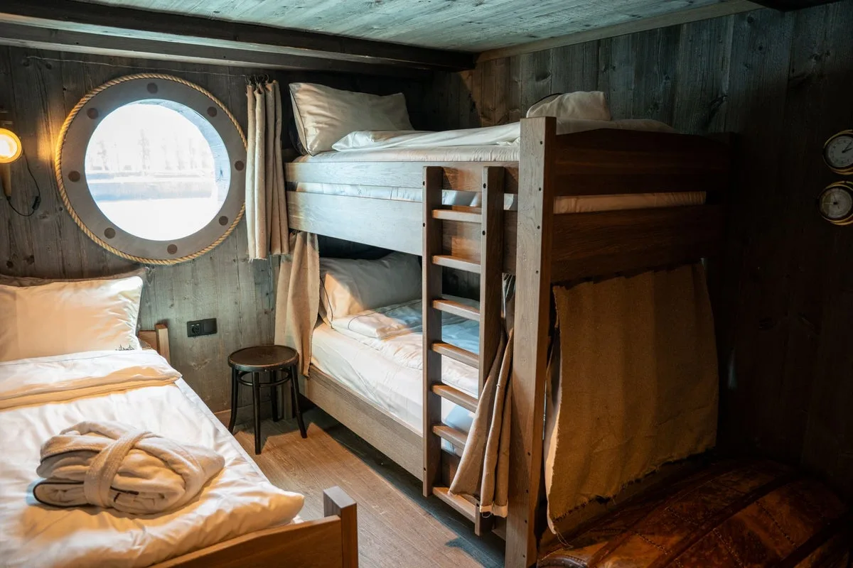 HX Expeditions Offers 1896-Style Cabin for Guests Seeking Historic Arctic Experience