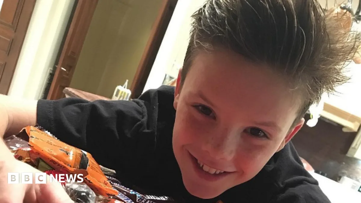 Cruz Beckham's Debut Single Stalls at 79 on UK Charts