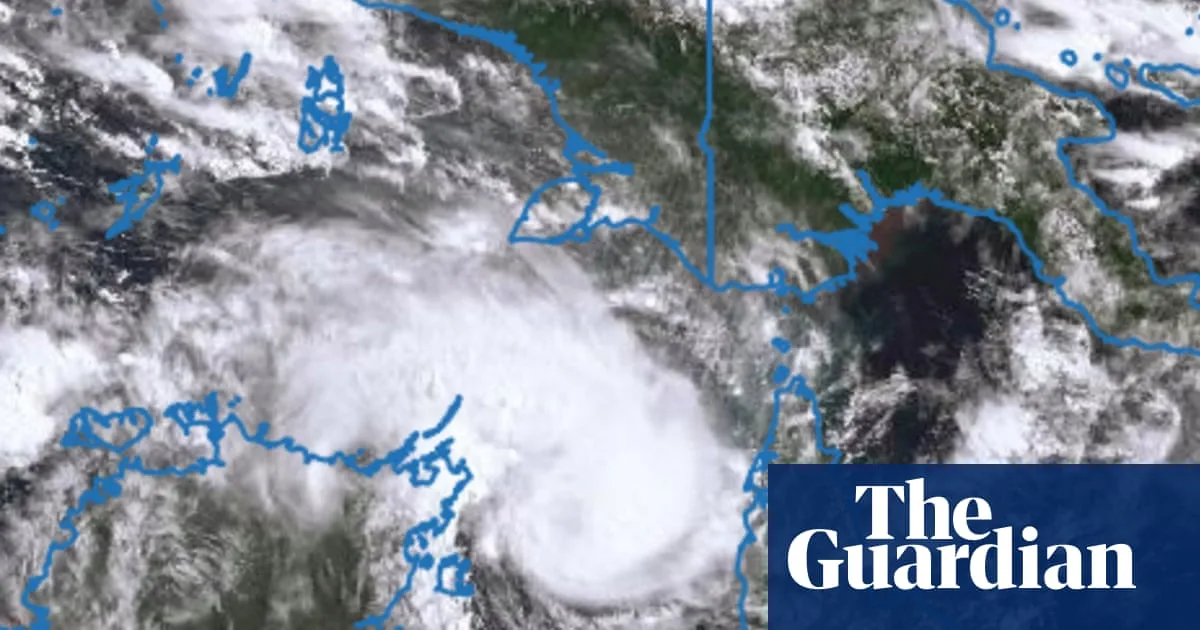 Cyclone Narelle Forces Hospital Evacuation in NT
