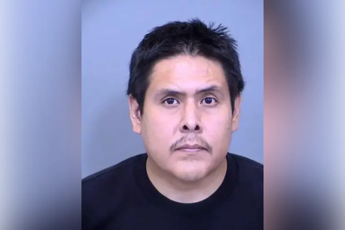 Father Arrested After Leaving Four Children in Hot Car While Visiting Adult Store