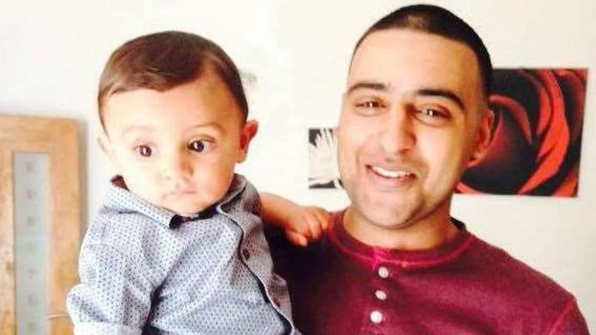 Dad of Two, 31, Dies After Collapsing on Brighton Seafront