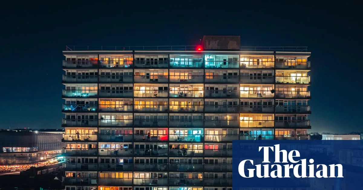Overnight by Dan Richards audiobook review – an immersive journey into the night worker’s world
