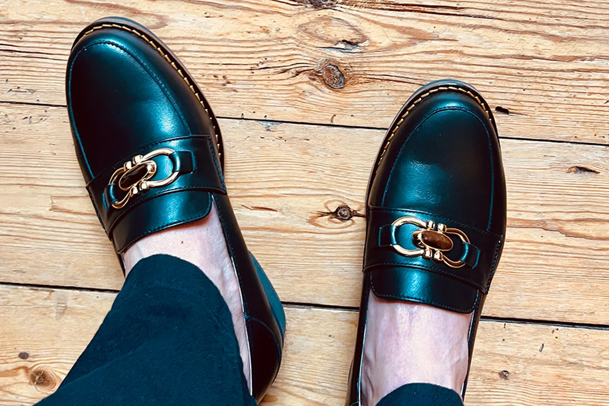 Orthopaedic Shoes That Look Good and Support Feet, Expert Says