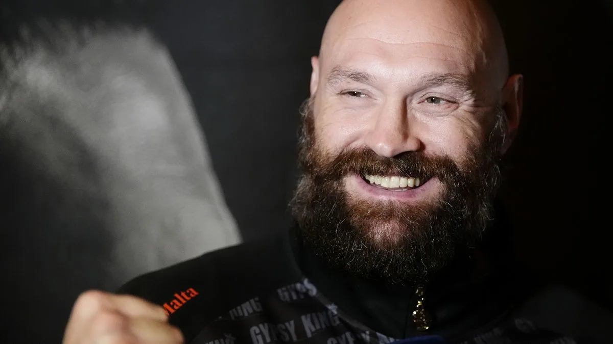 Tyson Fury to Face Arslanbek Makhmudov in April Comeback
