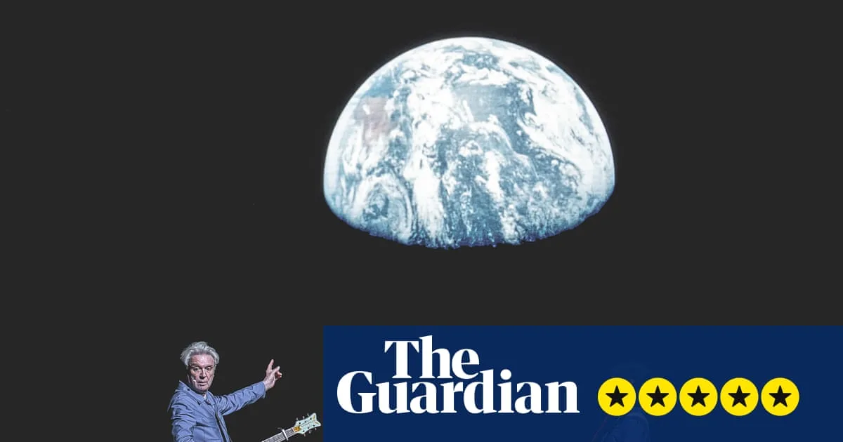 David Byrne brings egalitarian joy to Cardiff in troubled times