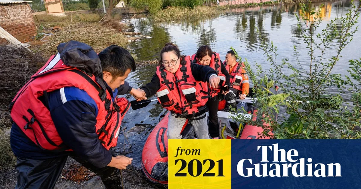 Bus Plunges Into River in China's Hebei Amid Deadly Floods