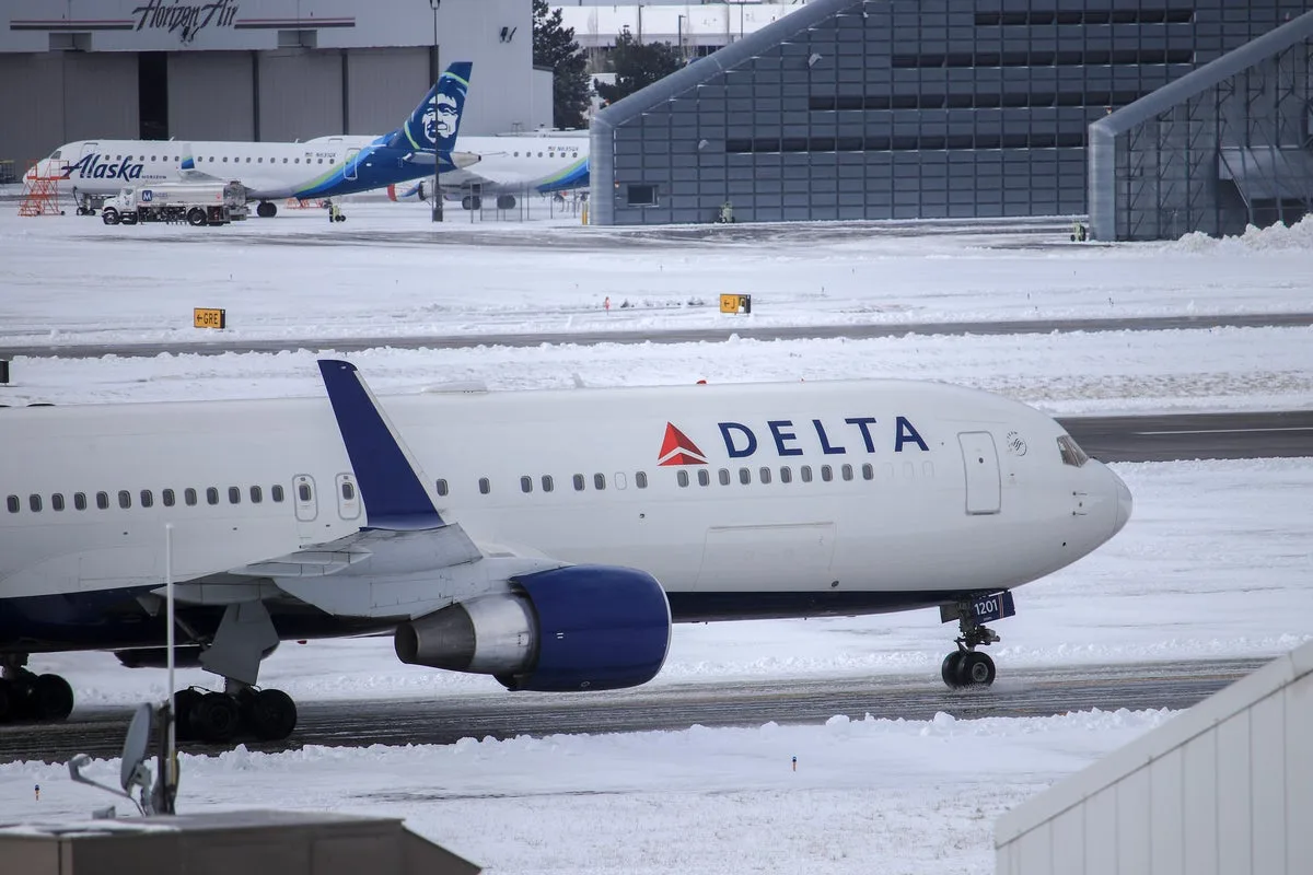 Delta flight diverted to Alaska after passenger allegedly used racial slurs