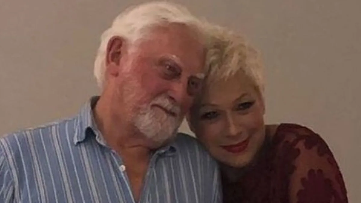 Denise Welch Pays Tearful Tribute to Late Dad at Mighty Hoopla Debut